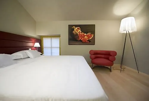 Petronilla - Hotel In ברגמו